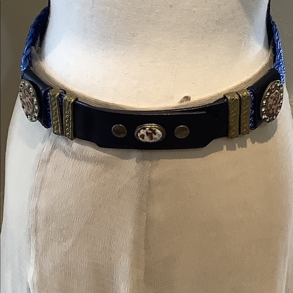 👑HOST PICK👑VINTAGE UNIQUE DIOR BELT. - Picture 7 of 8